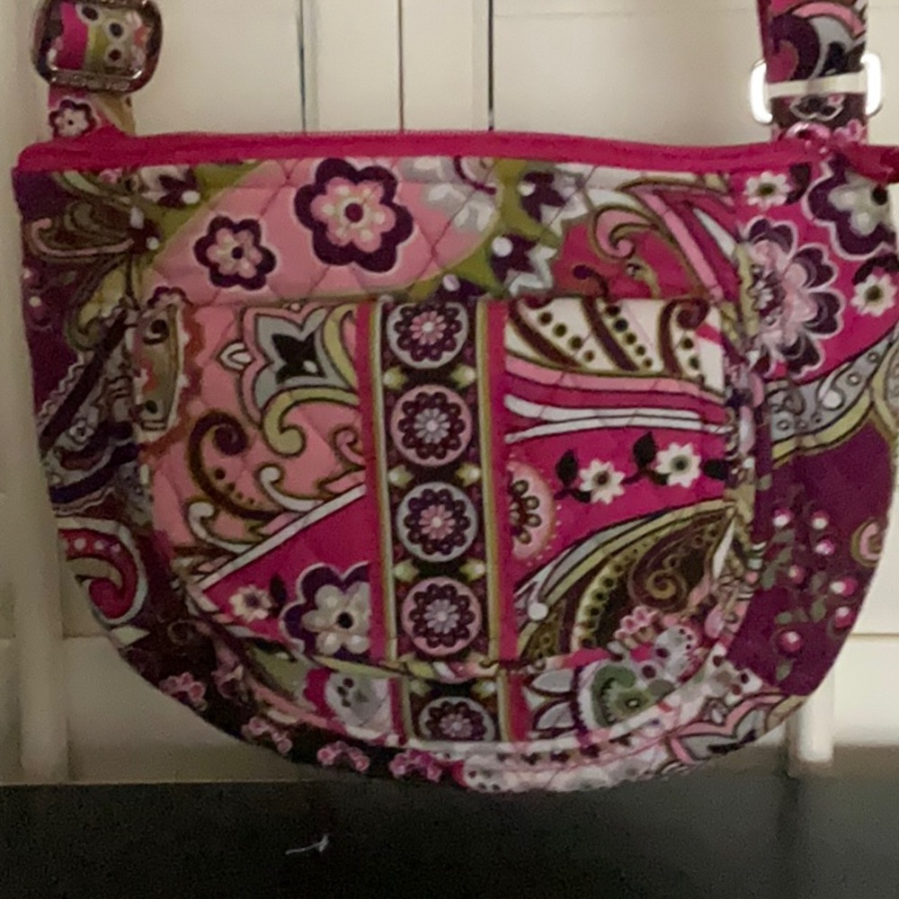 Vintage Vera Bradley Retired Very Berry Paisley Crossbody Bag NWOT - Picture 12 of 15